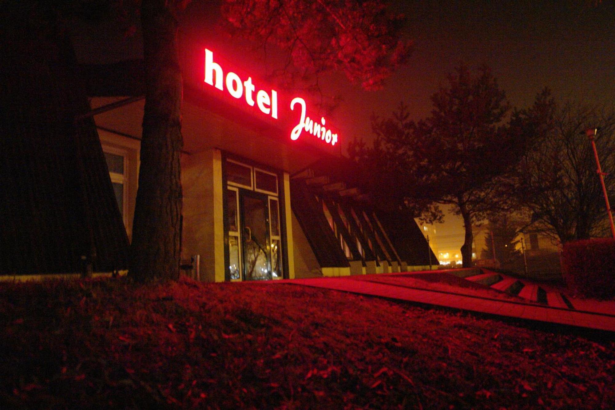 Zamość Hotel Junior מראה חיצוני תמונה