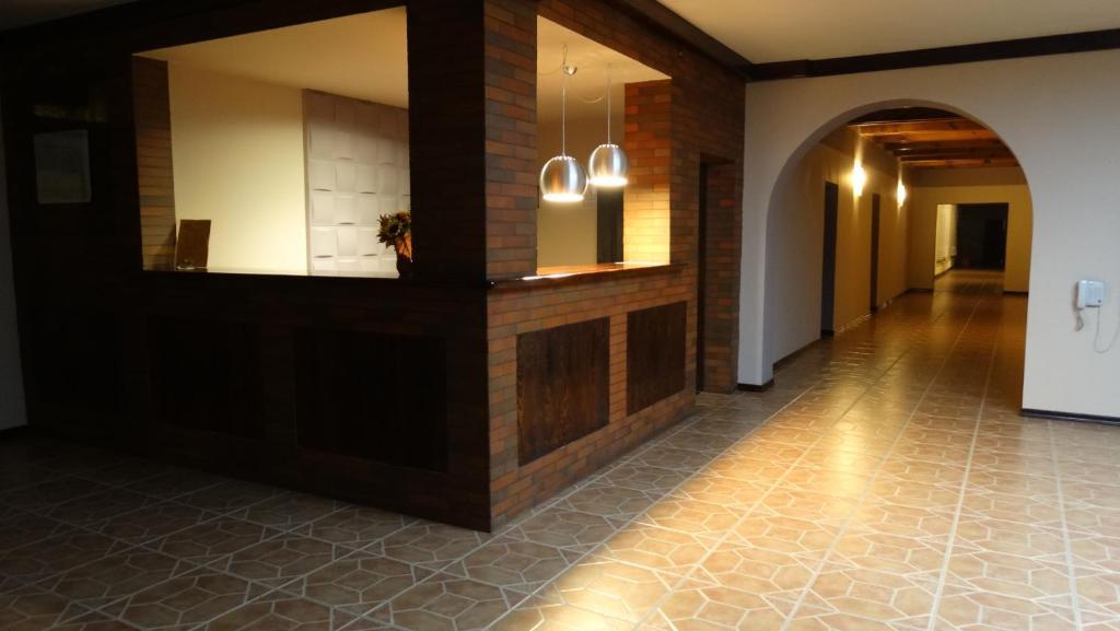 Zamość Hotel Junior מראה חיצוני תמונה